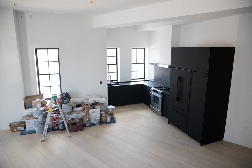 Building Photo - 1451 Maryland Ave NE