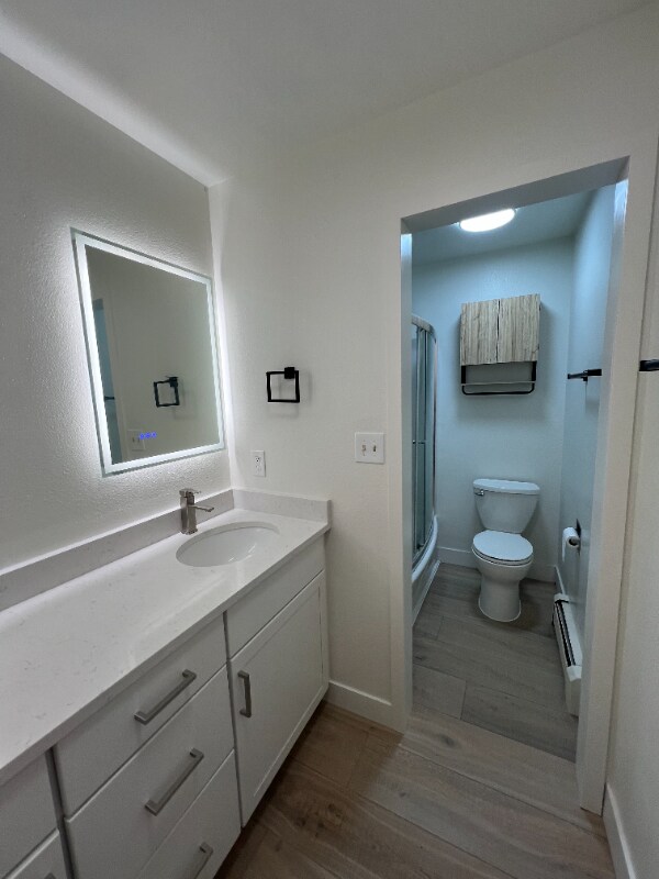 Building Photo - 705 E Drake Rd