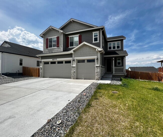 Building Photo - 5636 Bay Hl Dr