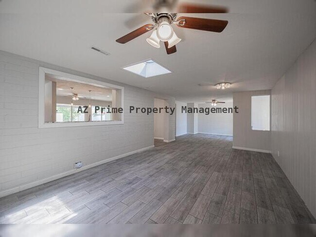 Building Photo - 1808 W Thomas Rd