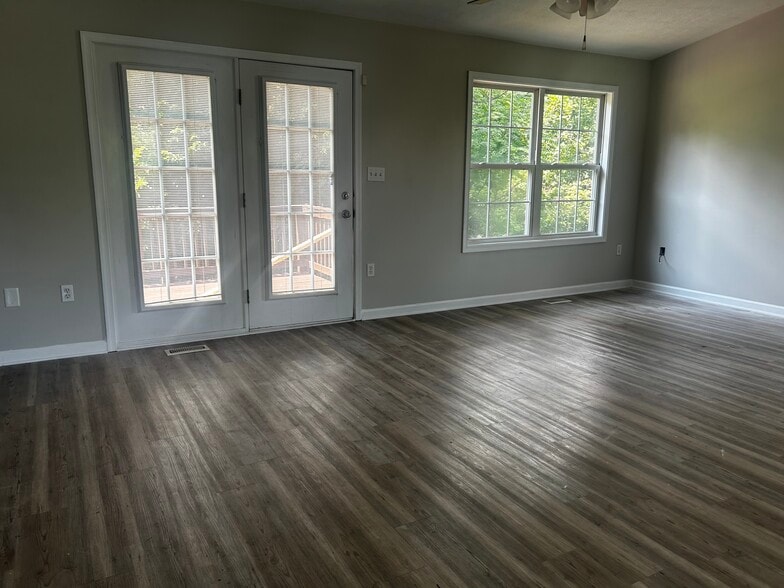 Building Photo - 77 Burdette Dr