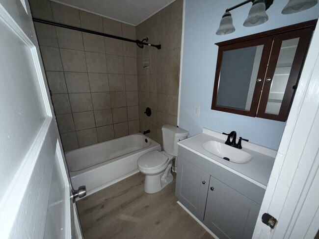 Building Photo - 4104 Old Austell Rd