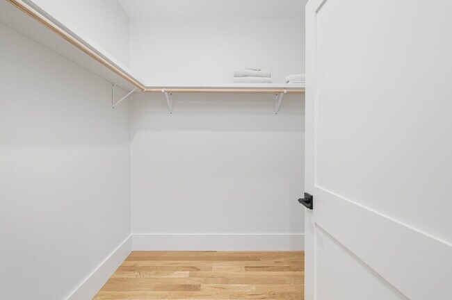 Building Photo - 35 Anchor Way