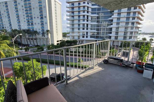 Building Photo - 6801 Indian Creek Dr