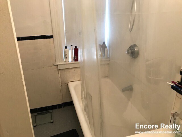 Building Photo - 1375 Commonwealth Ave