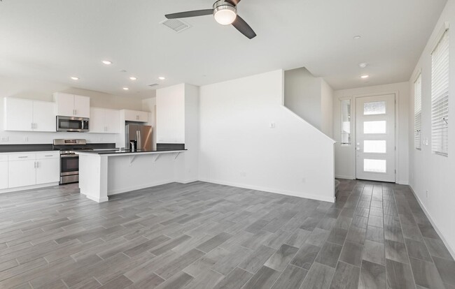 Building Photo - Gorgeous 3-Bedroom, 2.5-Bath Two-Story Hom...