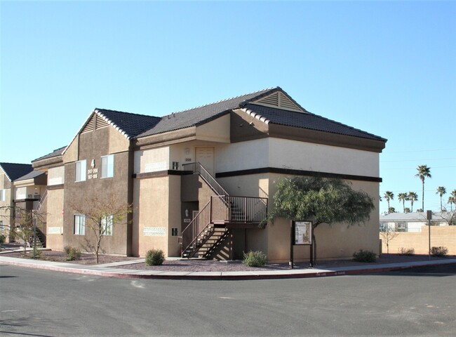 Primary Photo - 16033 N 25th St