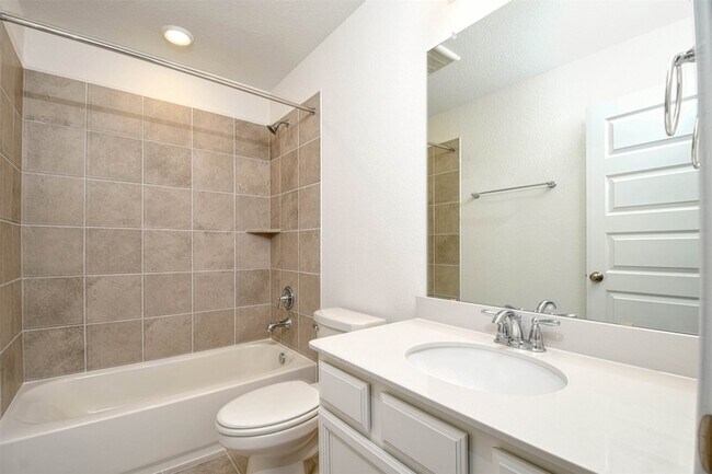 Building Photo - 17703 Rosette Grass Dr