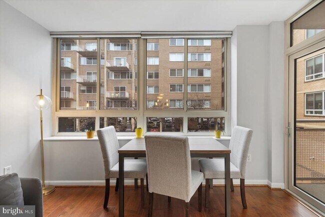 Building Photo - 350 G St SW