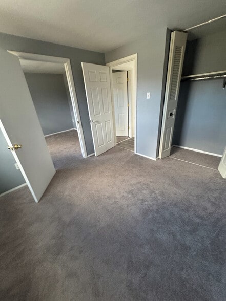 Top Level: two bedrooms - 12319 Bonfire Dr