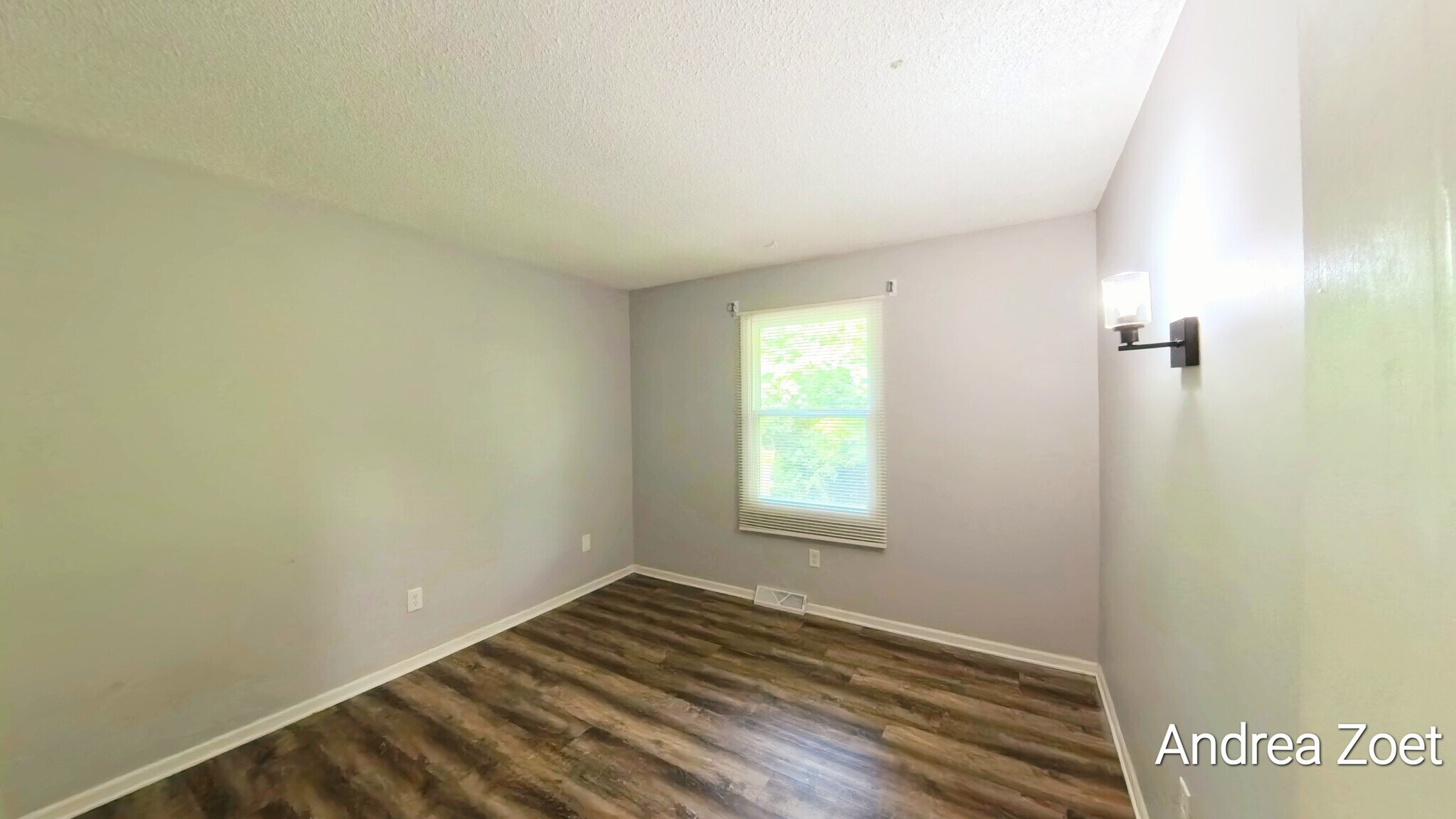 Building Photo - 2555 Ridgemoor Dr SE