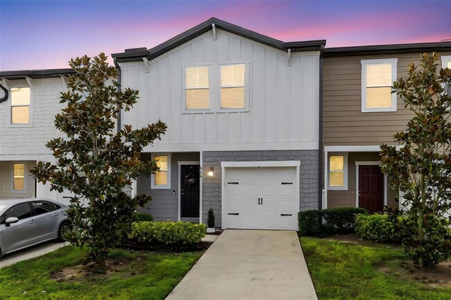 Primary Photo - 528 Madison Dr