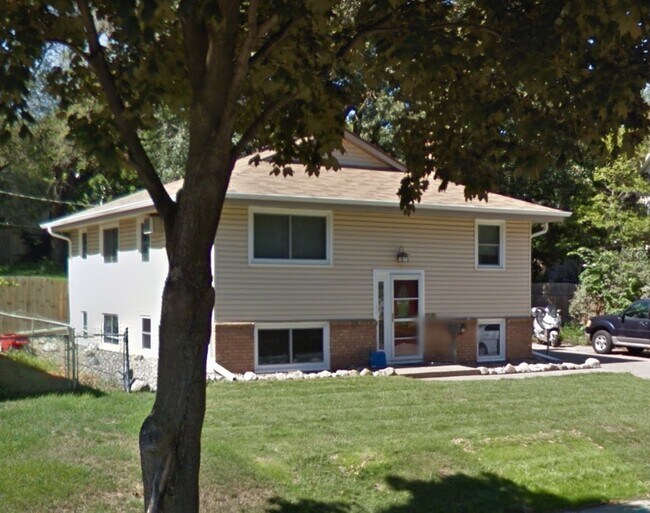 Front of duplex. - 797 Clayland St