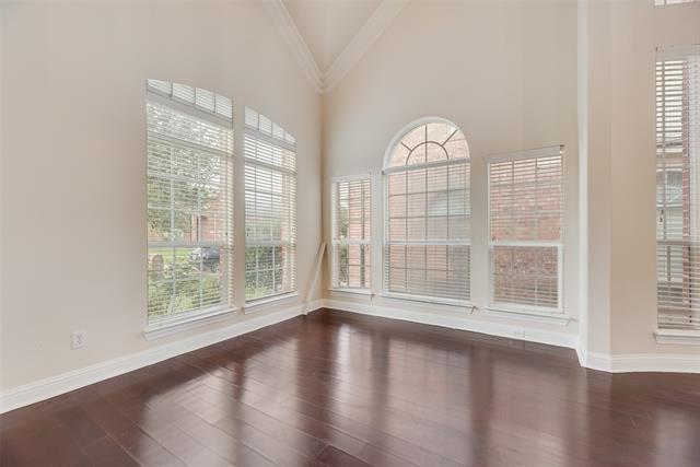 Building Photo - 1622 Mammoth Dr