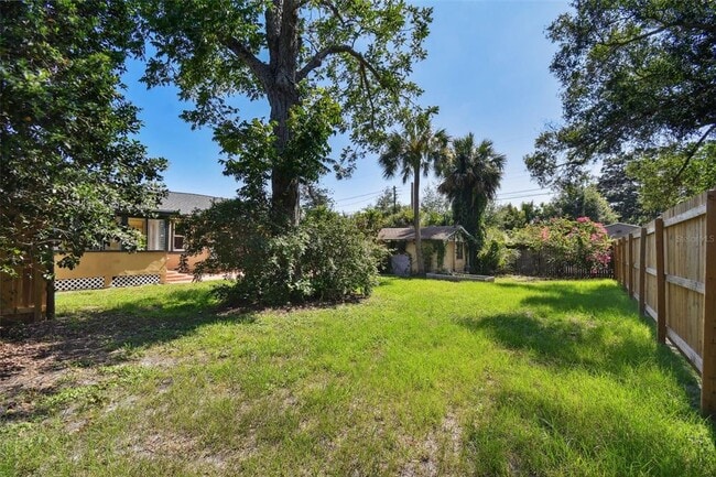 Building Photo - 1925 52nd St S