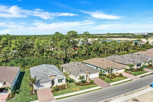 Building Photo - 315 Tamarindo Ln