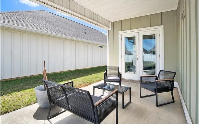 Building Photo - 24253 Alydar Lp