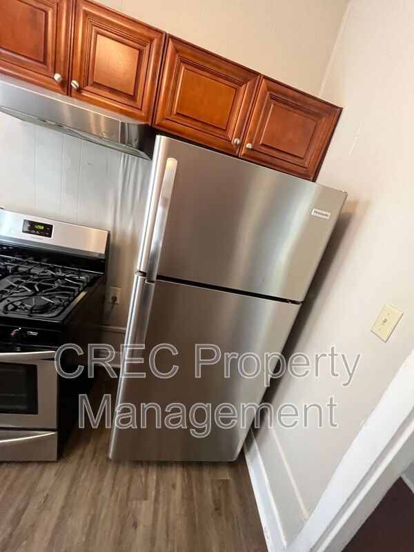 Building Photo - 3 Franklin St