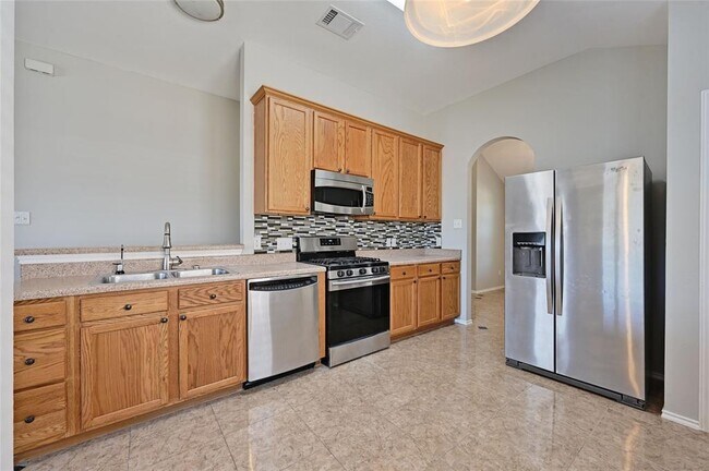 Building Photo - 166 Pecanwood N
