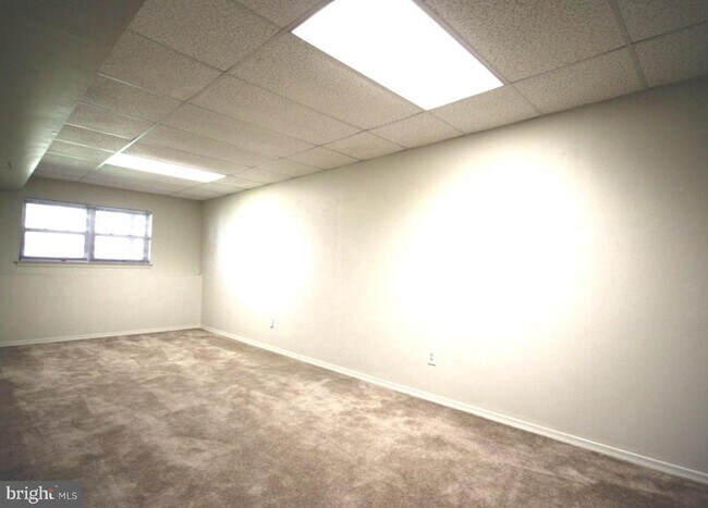 Building Photo - 508 Ascot Ct