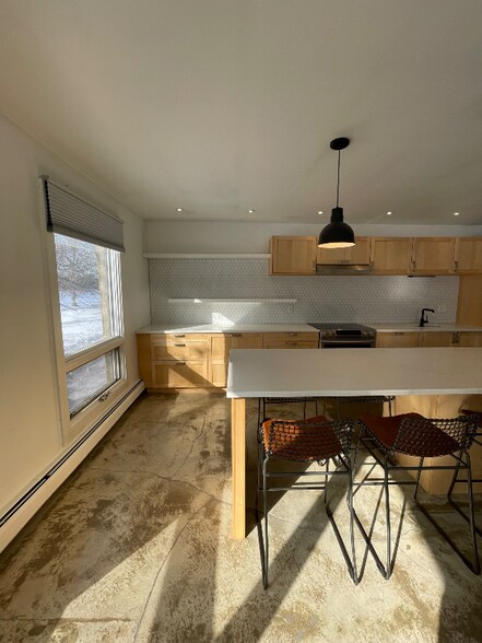 Building Photo - 1575 Cherboneau Pl