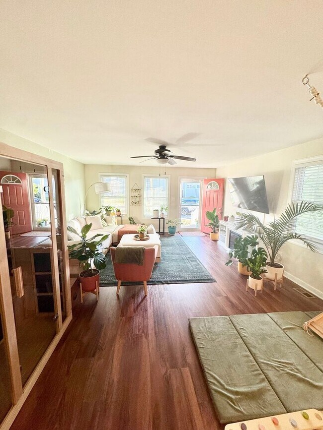 Building Photo - Charming 3BR House in Richmond