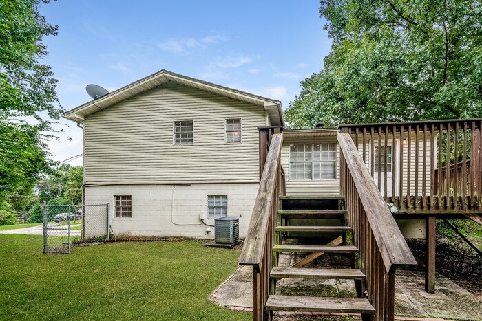 Building Photo - 5235 Mike Dr