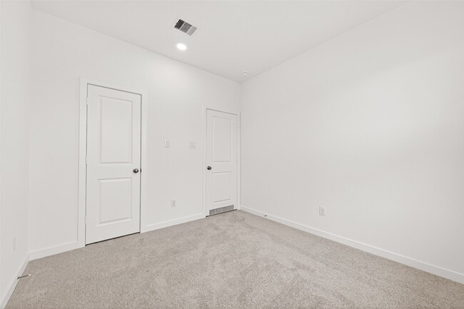 Building Photo - 31838 Blossom Ln