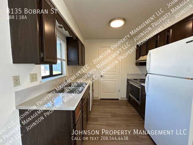 Building Photo - 8135 Bobran St