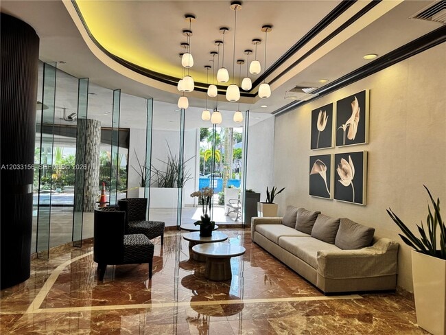 Building Photo - 3610 Yacht Club Dr