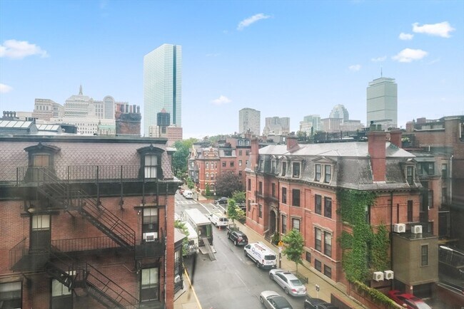 Building Photo - 285 Clarendon St