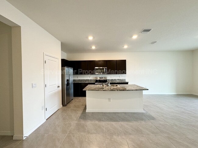 Building Photo - 33031 Tulip Petal Ln