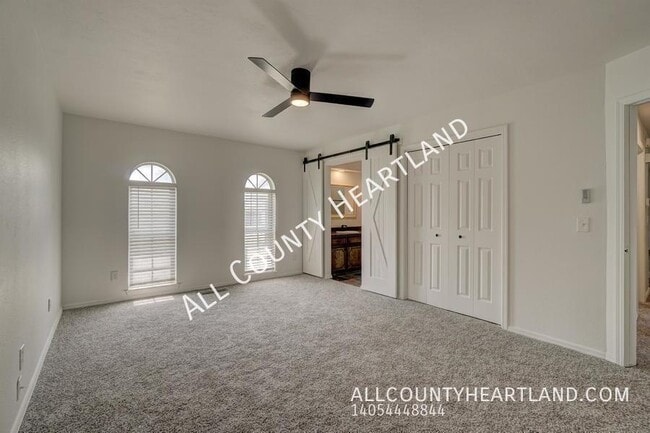 Building Photo - 10333 Fairfax Ln
