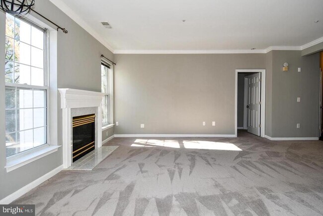 Building Photo - 5909 Founders Hill Dr