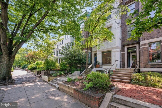 Primary Photo - 1946 Calvert St NW