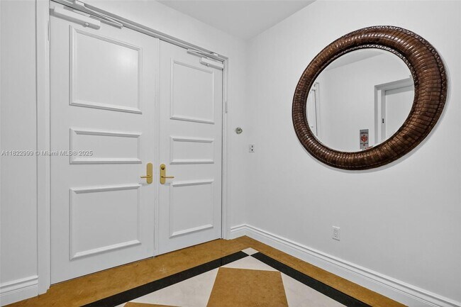 Building Photo - 20155 NE 38th Ct