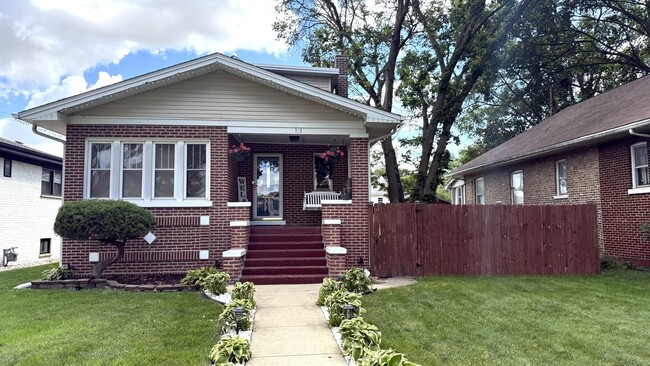 Primary Photo - 181 Rose St