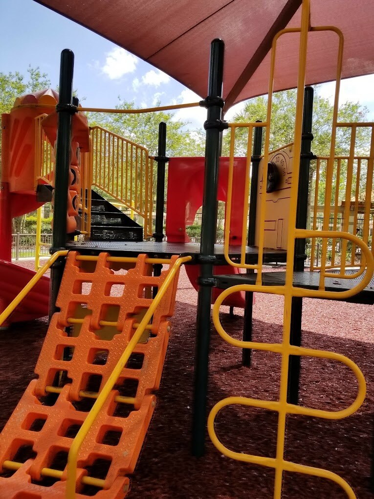Play Gym - 1135 Sleepy Oak Dr