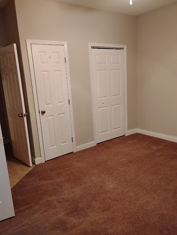 Building Photo - 627 NE Washington St