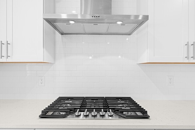 Building Photo - 2136 Grouse Ski Cir