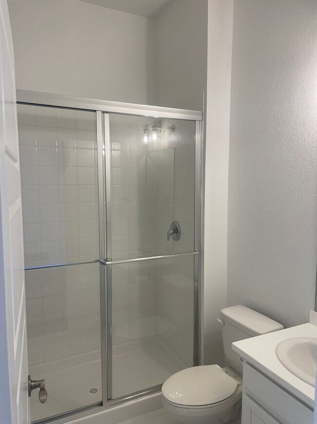 Building Photo - Beautiful home for rent between Parker and...