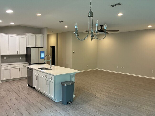 Building Photo - 107 Holm Pl