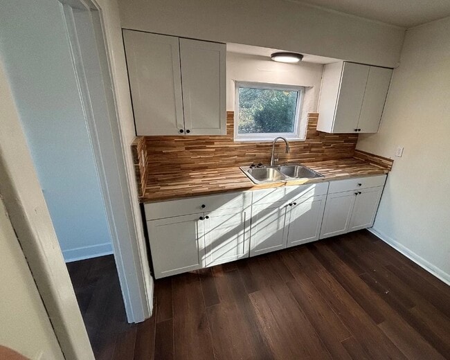 Building Photo - 214 O Bannon Ave