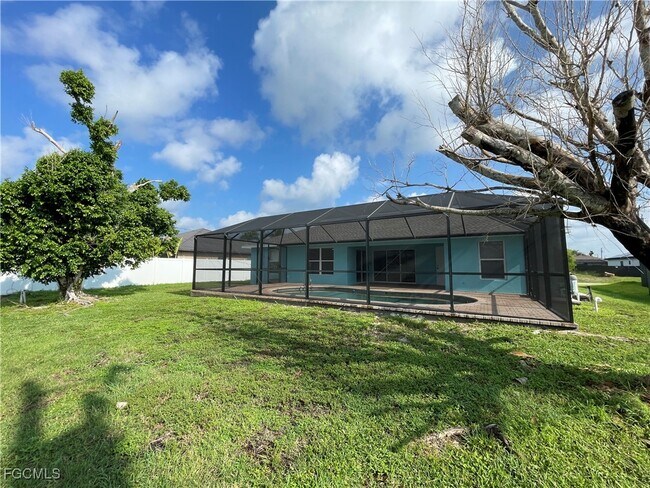 Building Photo - 630 SW 28th Terrace