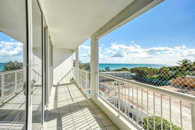 Building Photo - 9341 Collins Ave