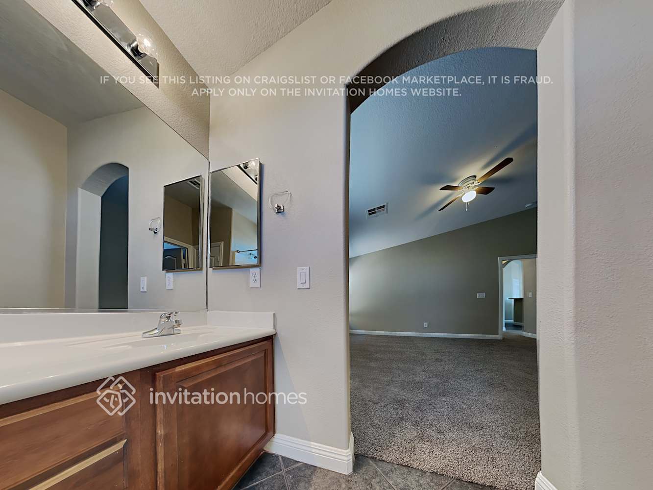 Building Photo - 6067 Camden Cove St