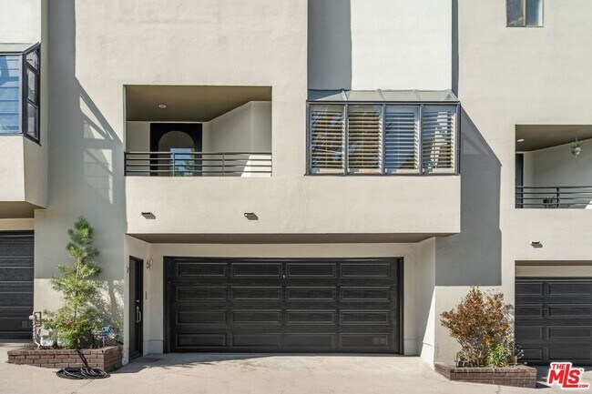 Building Photo - 3023 Berkeley Ave