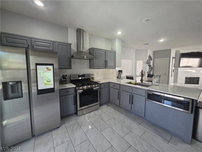 Building Photo - 7180 N Campbell Rd