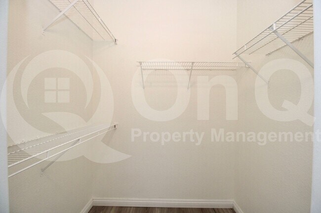 Building Photo - 16013 S Desert Foothills Pkwy
