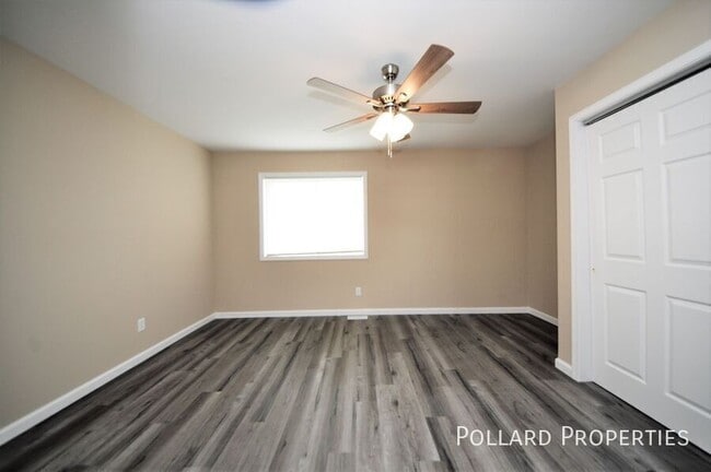 Building Photo - 1060 Arlington Way